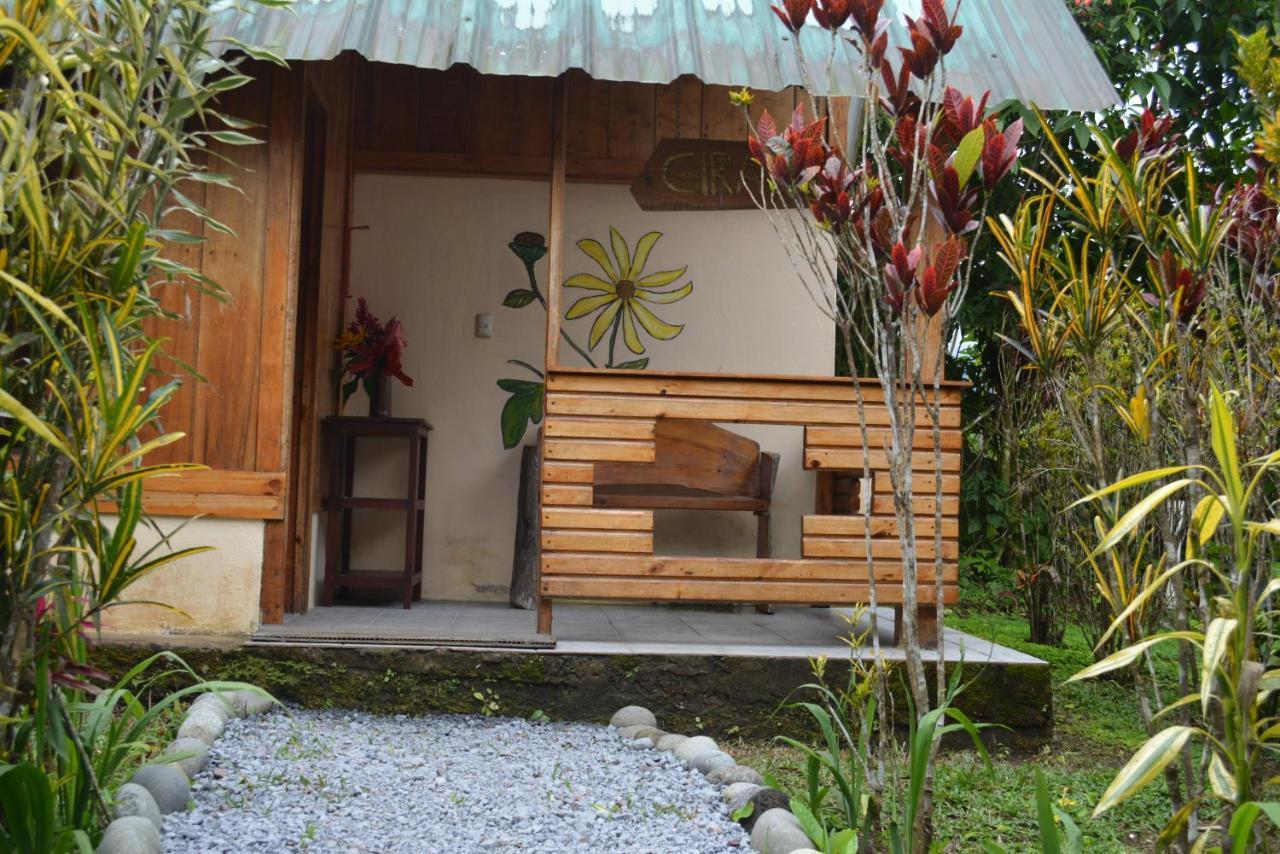 Hosteria Los Cedros De Mindo Exterior photo